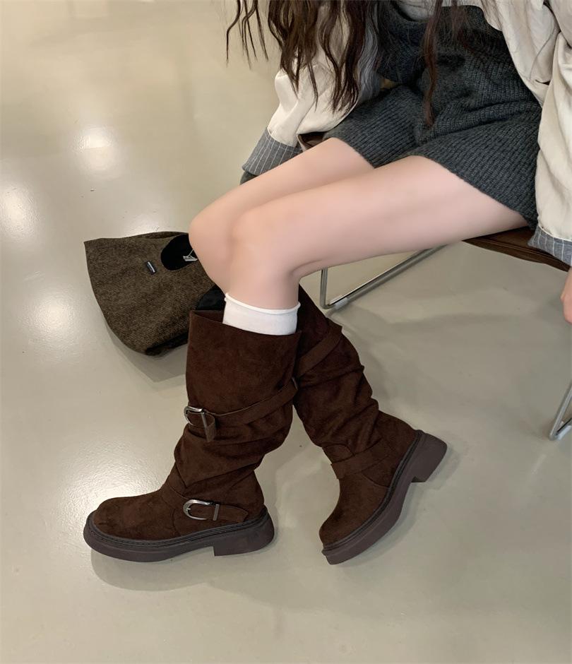 Soft leather~ thick-soled western cowboy pleated piled boots women s autumn and winter retro knight Martin boots thick heel trouser tube short boots 39 темно-коричневого
Soft leather~ thick-soled western cowboy pleated piled boots women s autumn and winter retro knight Martin boots thick heel trouser tube short boots 39 темно-коричневого