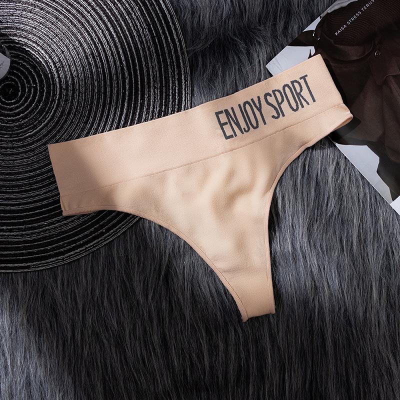 European and American Women s Seamless Sports Briefs - Sexy Mid-Waist Letter Design XL
European and American Women s Seamless Sports Briefs - Sexy Mid-Waist Letter Design XL