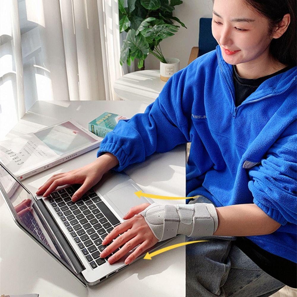 Joe plywood Splint Arthritis Splint Hand Adjustable Wristband Wrist Support Carpal Tunnel Syndrome S-left hand
Joe plywood Splint Arthritis Splint Hand Adjustable Wristband Wrist Support Carpal Tunnel Syndrome S-left hand