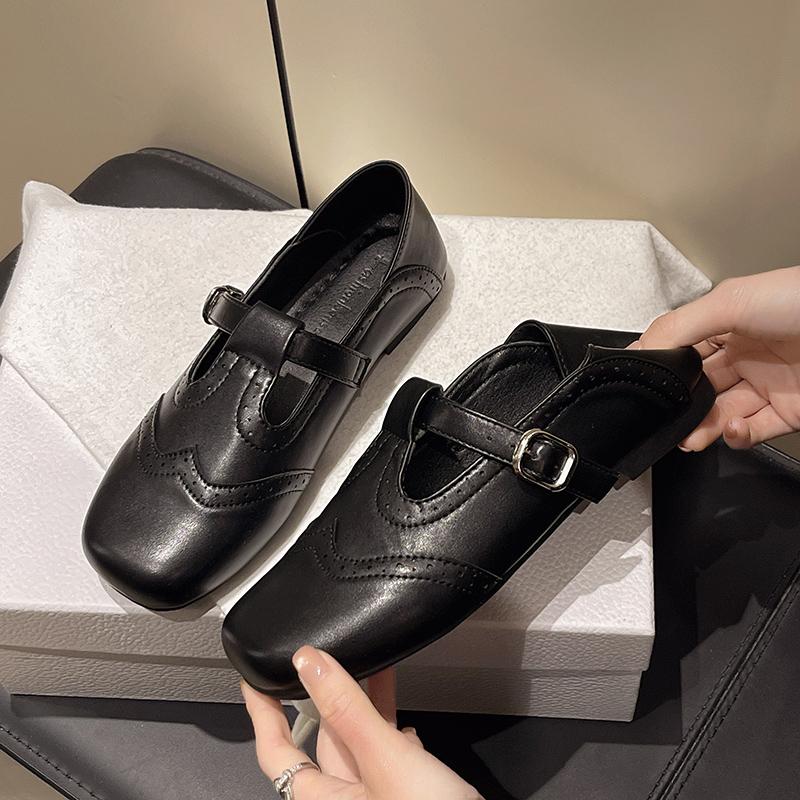 Женские кожаные туфли на плоской подошве в британском стиле, весна и осень 2025, новая модель, с круглым носком, одинарные туфли «Джейн» 35 чёрный
Женские кожаные туфли на плоской подошве в британском стиле, весна и осень 2025, новая модель, с круглым носком, одинарные туфли «Джейн» 35 чёрный