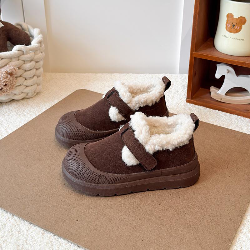 Winter Kids Outdoor Plush Shoes Soft Bottom Girls Fashion Causal Shoes Retro Versatile School Soft Children s Warm Cotton Shoes 37
Winter Kids Outdoor Plush Shoes Soft Bottom Girls Fashion Causal Shoes Retro Versatile School Soft Children s Warm Cotton Shoes 37