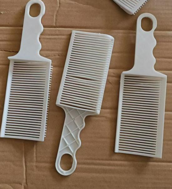 Professional Men s Hair Cutting Comb - Flat-Top, Leveling, Shaving, Push-Side, Crew Cut, Precision Comb
Professional Men s Hair Cutting Comb - Flat-Top, Leveling, Shaving, Push-Side, Crew Cut, Precision Comb