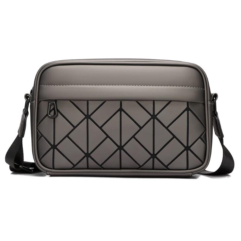 Men s Quilted PU Leather Crossbody Bag
Men s Quilted PU Leather Crossbody Bag