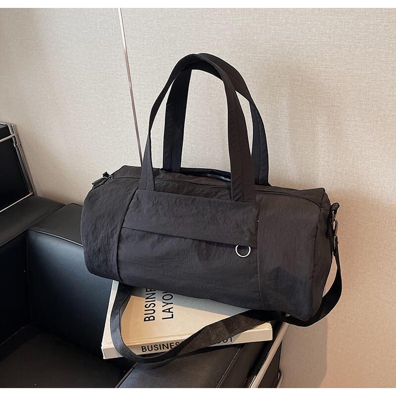 Women s Barrel Sports & Yoga Duffel Bag 18x44x18 cm
Women s Barrel Sports & Yoga Duffel Bag 18x44x18 cm