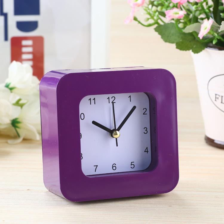 Настольные часы 3,5 дюйма Кварцевый будильник Часы для спальни Прикроватные часы
Настольные часы 3,5 дюйма Кварцевый будильник Часы для спальни Прикроватные часы