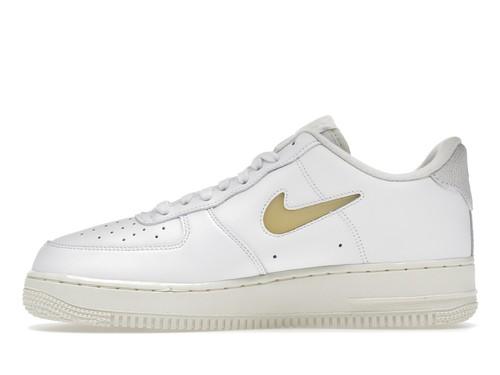 Nike Air Force 1 07 LX Pale Vanilla - DC8894-100 EU 46 білий
Nike Air Force 1 07 LX Pale Vanilla - DC8894-100 EU 46 білий