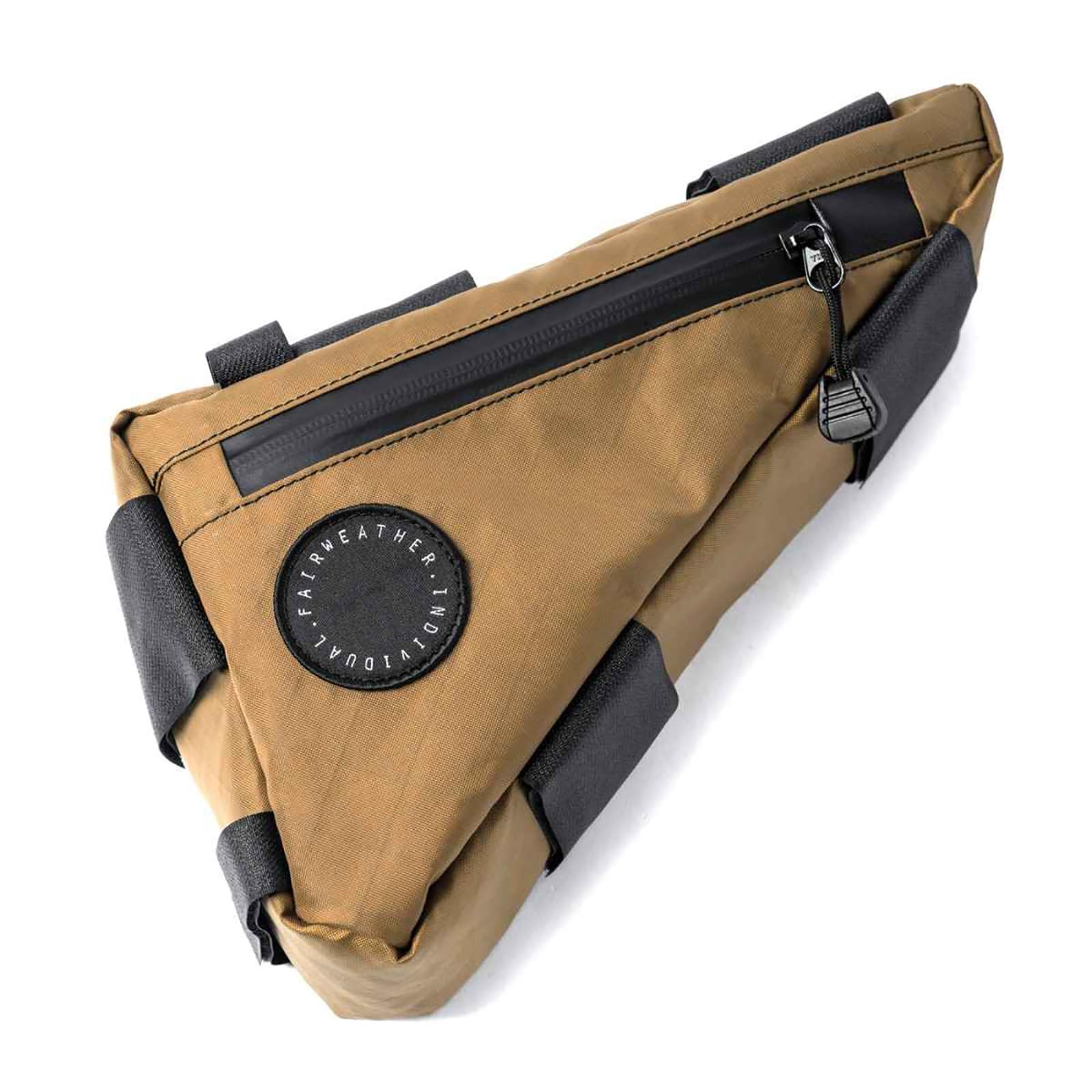 Made in Japan FAIRWEATHER Corner Bag - Bicycle Triangle Bag, Compact Storage, Waterproof, Lightweight, Small Item Case, Touring, Cycling (Coyote/ecopa
Made in Japan FAIRWEATHER Corner Bag - Bicycle Triangle Bag, Compact Storage, Waterproof, Lightweight, Small Item Case, Touring, Cycling (Coyote/ecopa