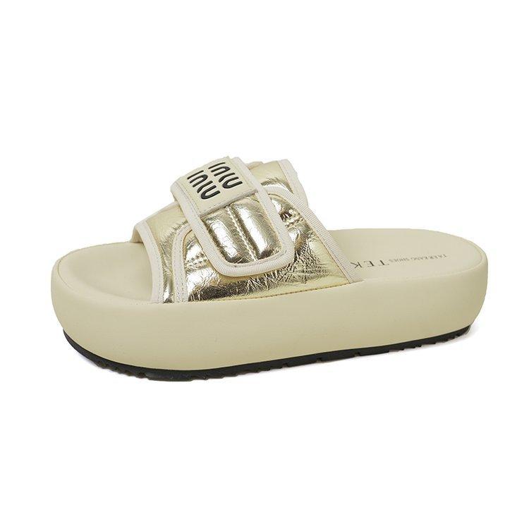 2025 new thick-bottomed cool slippers women s summer wear fashion Internet celebrity high sense versatile Velcro slippers women trend 40 шампанского
2025 new thick-bottomed cool slippers women s summer wear fashion Internet celebrity high sense versatile Velcro slippers women trend 40 шампанского