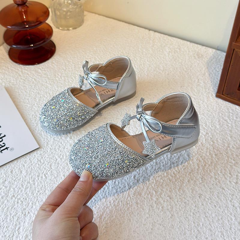 Girl Crystal Princess ShoeSpring Autumn New Korean Edition Girl Soft Single Shoe Fashion Girl Slip Party Student LoafersShoe 36
Girl Crystal Princess ShoeSpring Autumn New Korean Edition Girl Soft Single Shoe Fashion Girl Slip Party Student LoafersShoe 36