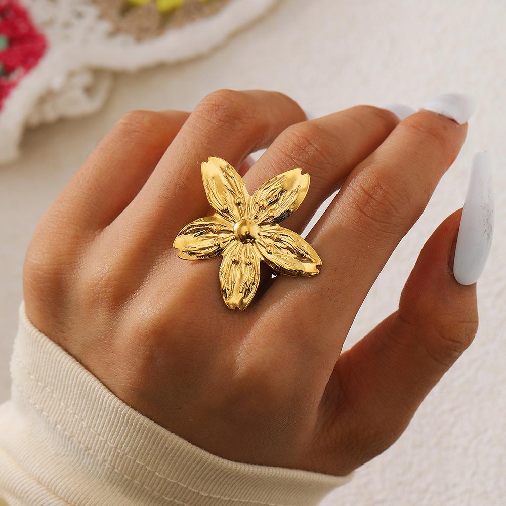 Stainless Steel Exaggerated Texture Rings for Women Vintage Open Flower Butterfly Round Heart Finger Ring Hiphop Party Zircon
Stainless Steel Exaggerated Texture Rings for Women Vintage Open Flower Butterfly Round Heart Finger Ring Hiphop Party Zircon