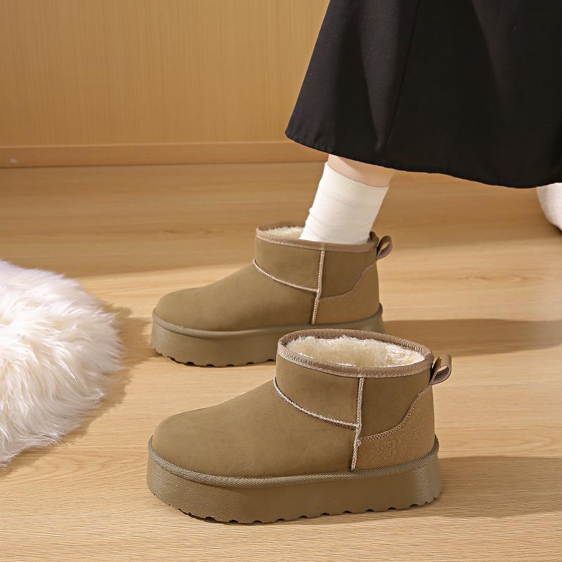 Foreign style versatile snow boots women s 2025 new winter short tube fashion velvet thickened outer wear trend warm cotton shoes 35
Foreign style versatile snow boots women s 2025 new winter short tube fashion velvet thickened outer wear trend warm cotton shoes 35