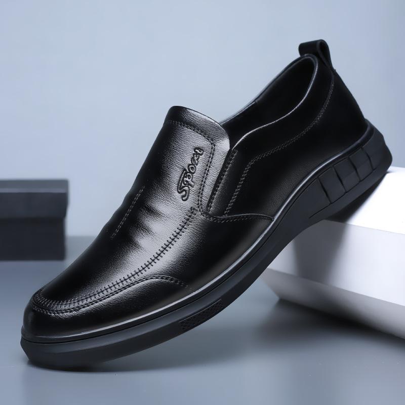 Autumn new leather shoes men s pure black casual shoes lazy shoes soft sole non-slip dad driving shoes 44
Autumn new leather shoes men s pure black casual shoes lazy shoes soft sole non-slip dad driving shoes 44