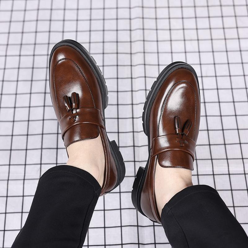 Мужские Новые Лоферы с Кисточками Business Casual Дышащие Удобные Увеличивающие Рост Нескользящие Легкие Молодежный Тренд 38 коричневый
Мужские Новые Лоферы с Кисточками Business Casual Дышащие Удобные Увеличивающие Рост Нескользящие Легкие Молодежный Тренд 38 коричневый