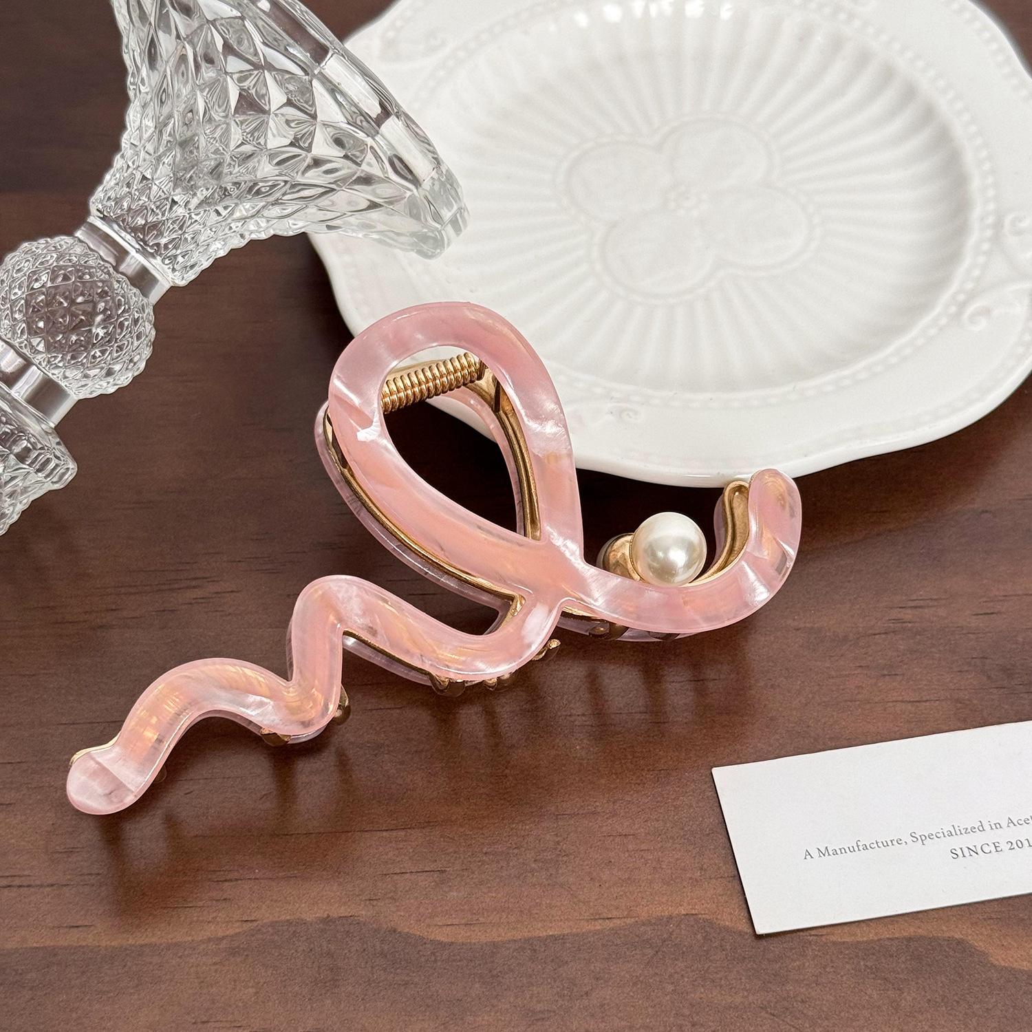 Fashionable Acrylic 12cm Wave Hair Accessory With Sophisticated Pearl Touch For Women Pink12cm
Fashionable Acrylic 12cm Wave Hair Accessory With Sophisticated Pearl Touch For Women Pink12cm