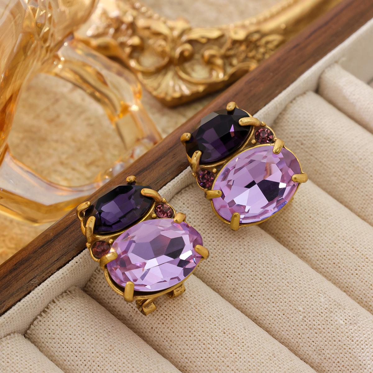 Vintage Gemstone Earrings Simple Exquisite Suitable Various Social Occasions
Vintage Gemstone Earrings Simple Exquisite Suitable Various Social Occasions