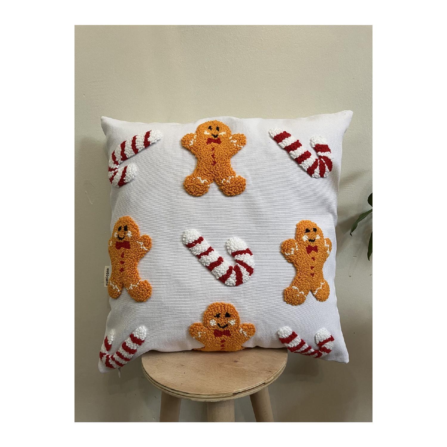 Christmas Cookie Man Punch Embroidered Special Design Pillow Cushion Cover, Christmas New Year Gift 42 x 42 белый
Christmas Cookie Man Punch Embroidered Special Design Pillow Cushion Cover, Christmas New Year Gift 42 x 42 белый