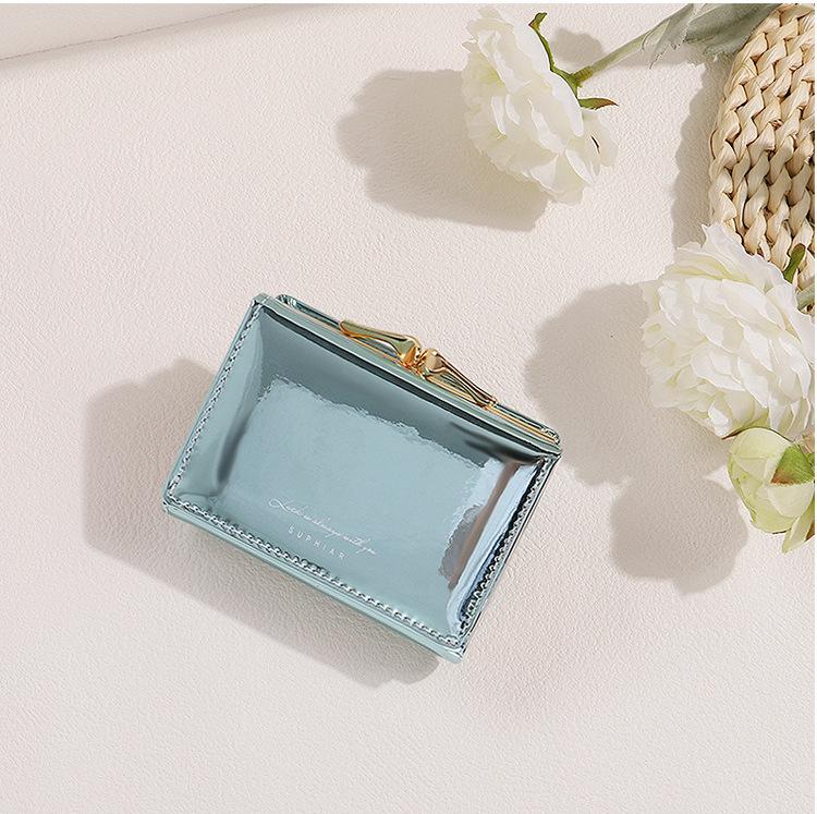 Женский трехслойный ПУ короткий кошелек: Модный, Универсальный Кошелек для Монет и Визитница синий
Женский трехслойный ПУ короткий кошелек: Модный, Универсальный Кошелек для Монет и Визитница синий