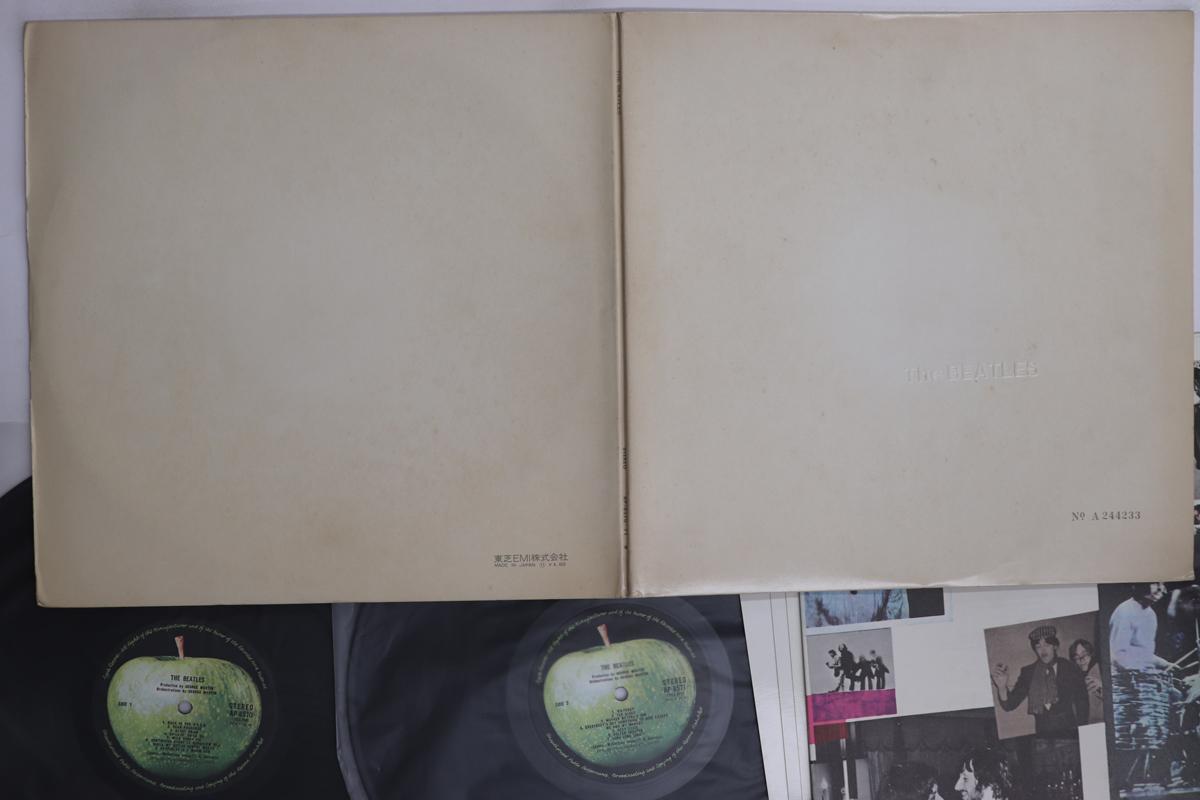 LP Пластинка BEATLES Белый Альбом AP857071 APPLE 1976 Япония Рок Б/У
LP Пластинка BEATLES Белый Альбом AP857071 APPLE 1976 Япония Рок Б/У