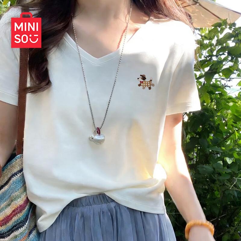 MINISO Women s V-neck T-shirt with M Dog Logo XL
MINISO Women s V-neck T-shirt with M Dog Logo XL