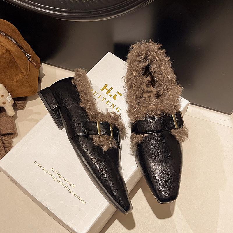 Mary Jane women s shoes 2025 autumn and winter new thick heel belt buckle Mao Mao shoes with skirt one pedal temperament small leather shoes 40 чорний
Mary Jane women s shoes 2025 autumn and winter new thick heel belt buckle Mao Mao shoes with skirt one pedal temperament small leather shoes 40 чорний