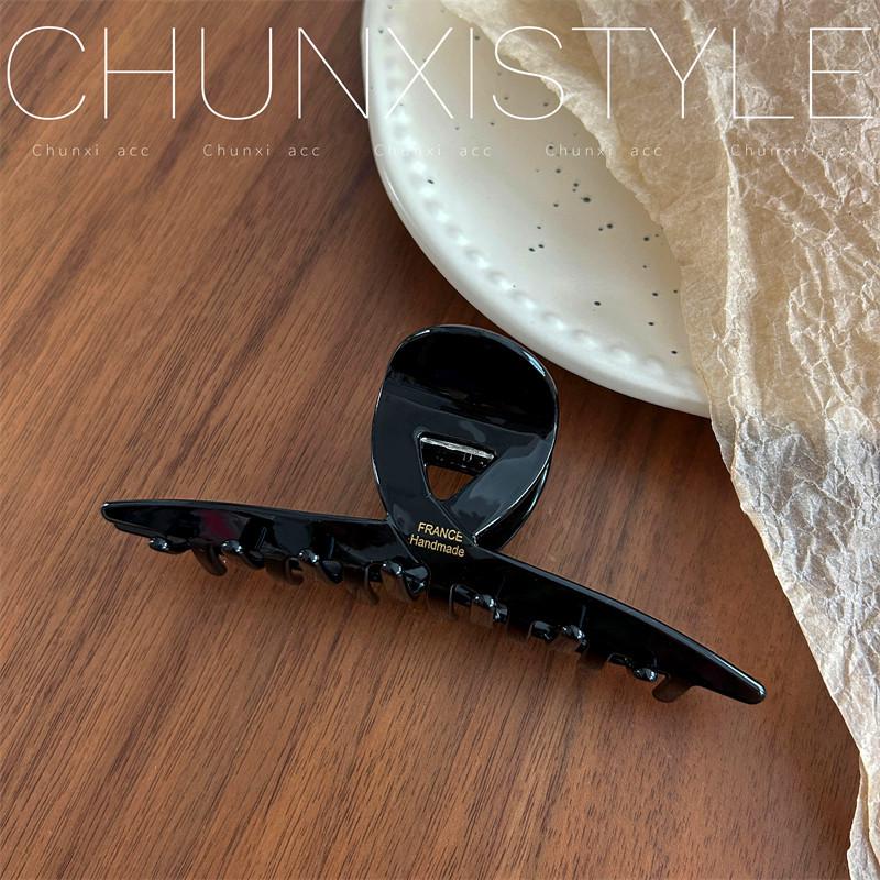 Большая заколка-краб из ацетата с цветочным узором: Несочетающиеся цвета, модные для густых волос
Большая заколка-краб из ацетата с цветочным узором: Несочетающиеся цвета, модные для густых волос