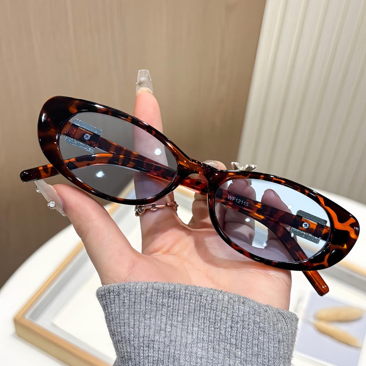 1pc European and American style women s oval frame anti blue light fashion glasses for watching TV, mobile phones, computers, pr
1pc European and American style women s oval frame anti blue light fashion glasses for watching TV, mobile phones, computers, pr