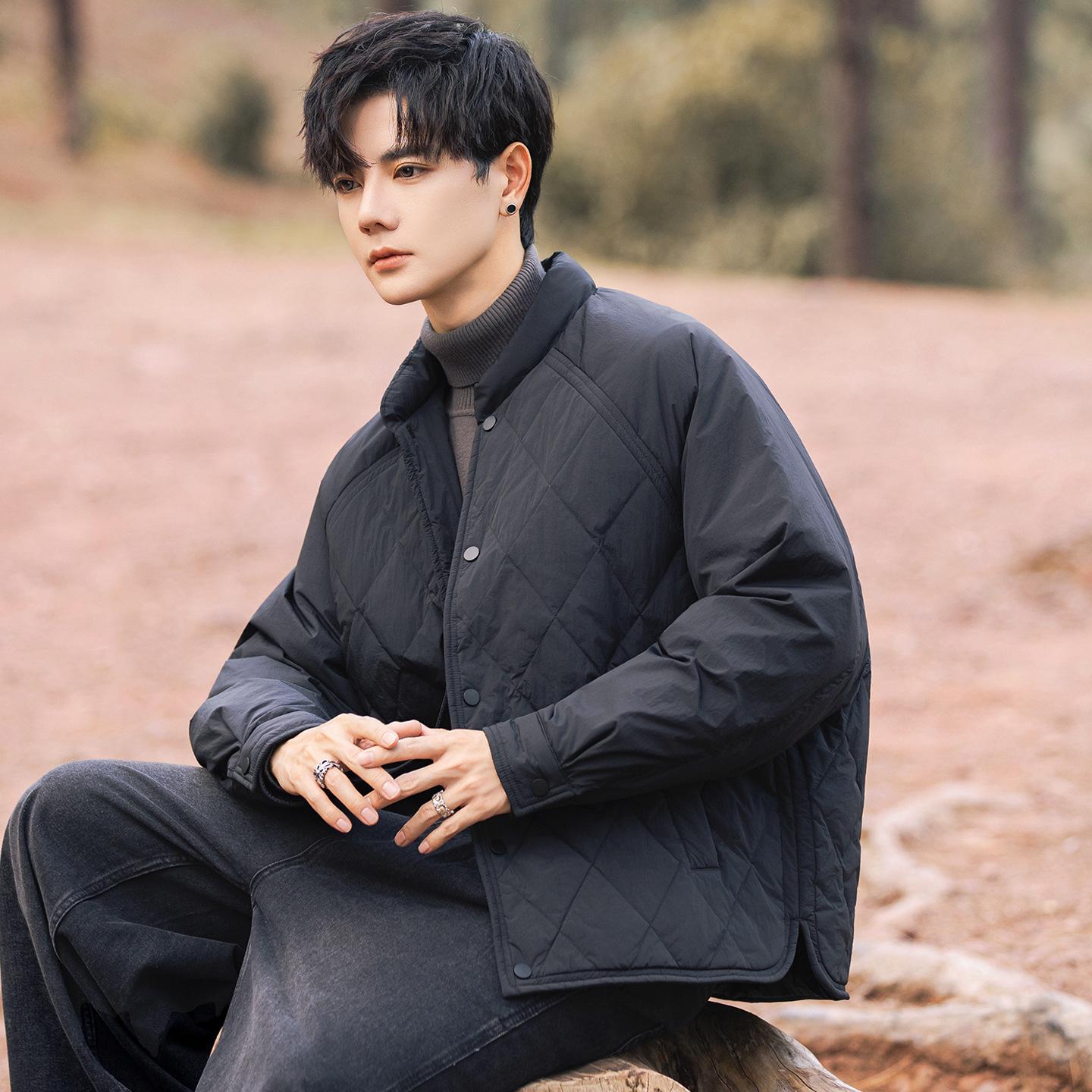 Trendy Brand 2025 Men s Loose Fit Diamond Plaid Lightweight Down Jacket XXL чорний
Trendy Brand 2025 Men s Loose Fit Diamond Plaid Lightweight Down Jacket XXL чорний