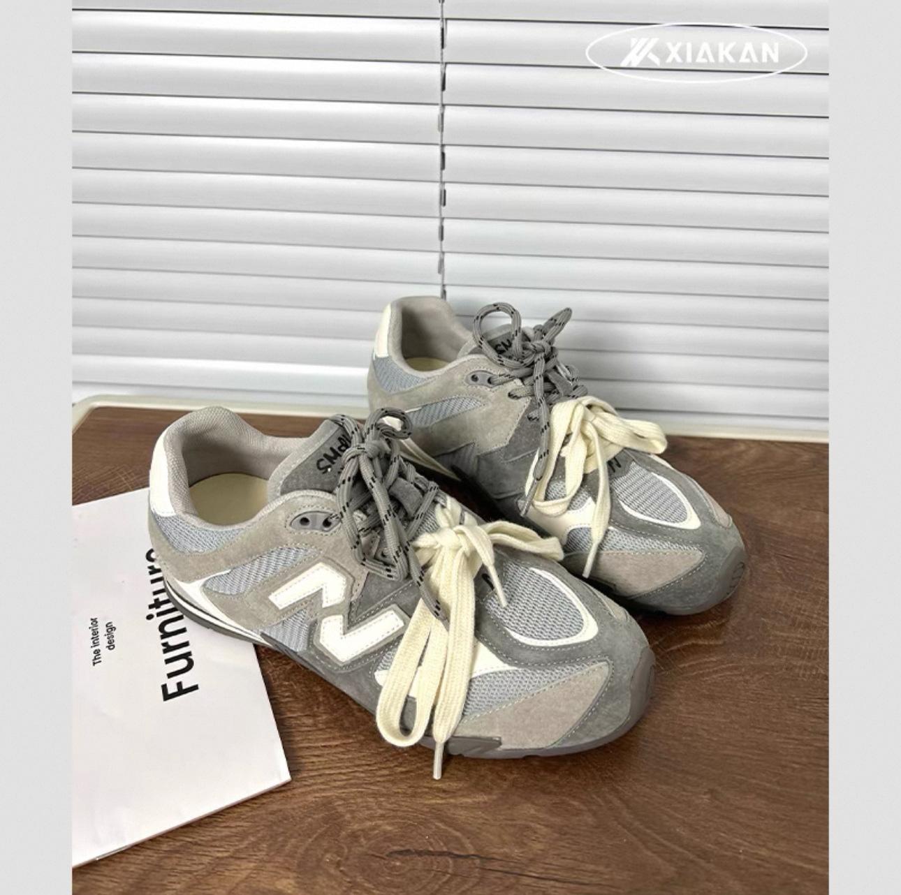 Кроссовки женские в стиле ретро с двойной шнуровкой, модные универсальные, с надписью «Forrest Gump», 2025 г., маленькие спортивные туфли 40 серый
Кроссовки женские в стиле ретро с двойной шнуровкой, модные универсальные, с надписью «Forrest Gump», 2025 г., маленькие спортивные туфли 40 серый