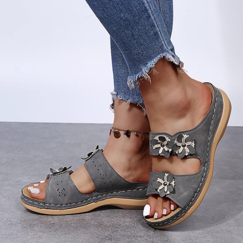 Women s Flower Decorated Slides Perforated Breathable Open Toe Slippers Thick Sole Comfort Casual Outdoor Shoes Light Mules 35 темно серый
Women s Flower Decorated Slides Perforated Breathable Open Toe Slippers Thick Sole Comfort Casual Outdoor Shoes Light Mules 35 темно серый