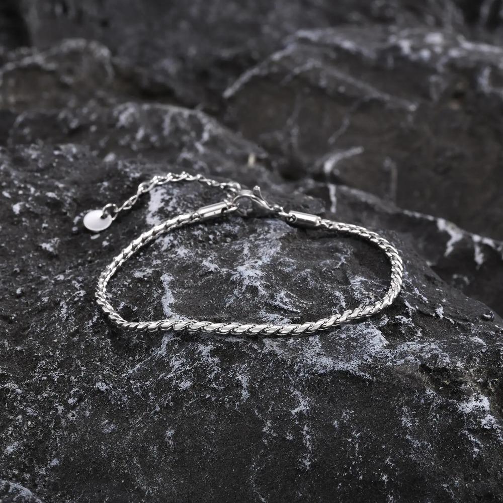 Мужские браслеты-цепочки Vnox Punk Snake Link, черный серебристый цвет, витой браслет из нержавеющей стали, блестящая цепочка, удобная одежда
Мужские браслеты-цепочки Vnox Punk Snake Link, черный серебристый цвет, витой браслет из нержавеющей стали, блестящая цепочка, удобная одежда