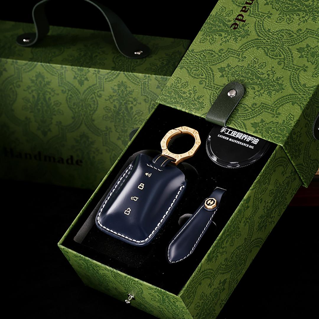 Suitable for Tank 300/400/500 Handmade Cowhide High-End Car Key Cover keychain car key case чорний
Suitable for Tank 300/400/500 Handmade Cowhide High-End Car Key Cover keychain car key case чорний