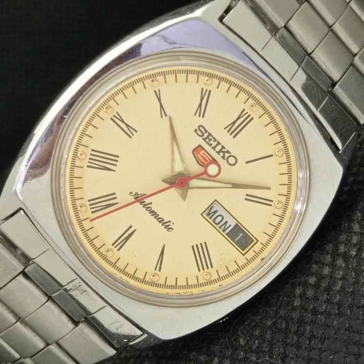 Б/У винтажные мужские часы SEIKO 5 AUTOMATIC 6106B из Японии, золотые, 608a-a315082-2 SKU608a-a315082
Б/У винтажные мужские часы SEIKO 5 AUTOMATIC 6106B из Японии, золотые, 608a-a315082-2 SKU608a-a315082