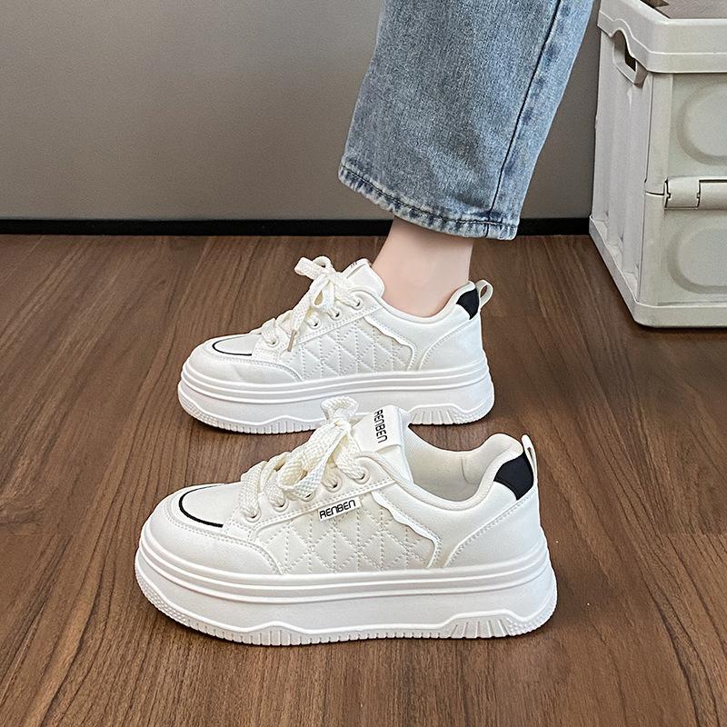 Leather sports little white shoes women s 2024 summer new thick-soled heightening thin versatile casual explosive women s board shoes 35
Leather sports little white shoes women s 2024 summer new thick-soled heightening thin versatile casual explosive women s board shoes 35