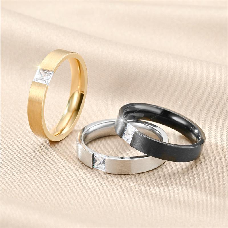 European & American Fashion Zircon Titanium Steel Ring - Simple Korean Style Couple Ring Size 5 срібний
European & American Fashion Zircon Titanium Steel Ring - Simple Korean Style Couple Ring Size 5 срібний