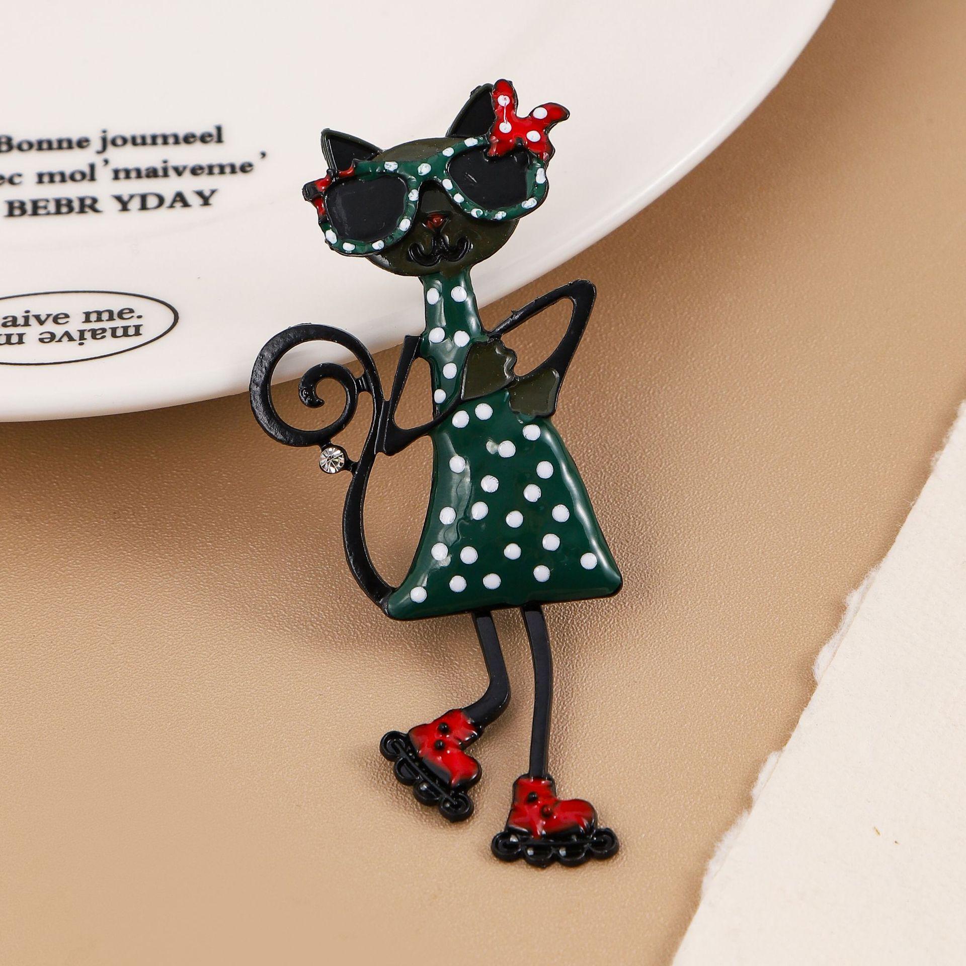 Chic Spotted Kitten Brooch: Stylish & Versatile Animal Pin for Women зелёный
Chic Spotted Kitten Brooch: Stylish & Versatile Animal Pin for Women зелёный
