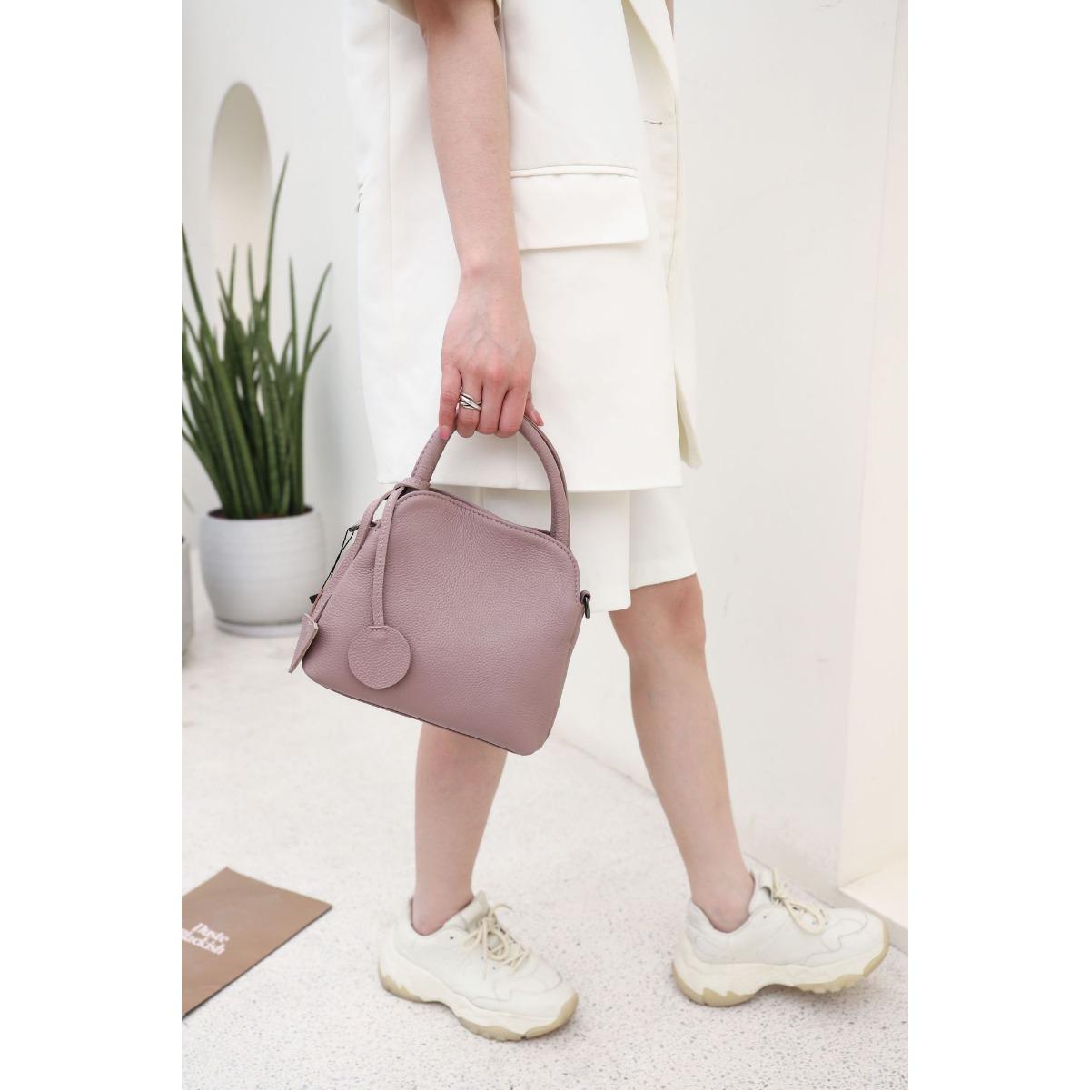 Bags Women s Tote First-layer Cowhide Handbags Large-capacity Genuine Leather Temperament One-shoulder Cross-slung All-matching Length 21 X10 X20 рожевий
Bags Women s Tote First-layer Cowhide Handbags Large-capacity Genuine Leather Temperament One-shoulder Cross-slung All-matching Length 21 X10 X20 рожевий