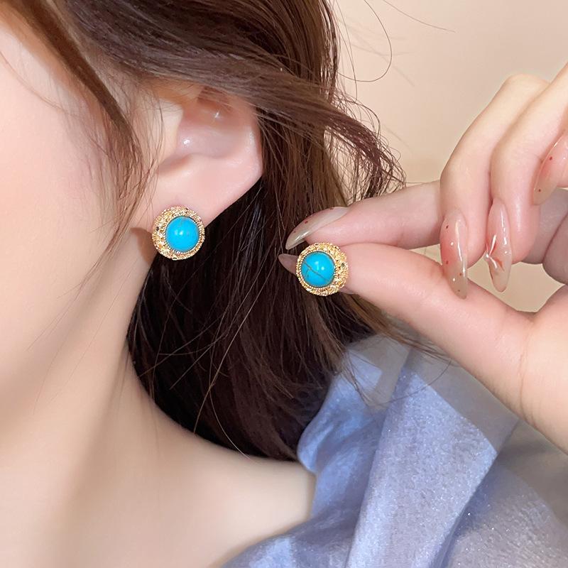 Zircon turquoise stud earrings fashion ins style earrings light luxury high-end earrings
Zircon turquoise stud earrings fashion ins style earrings light luxury high-end earrings