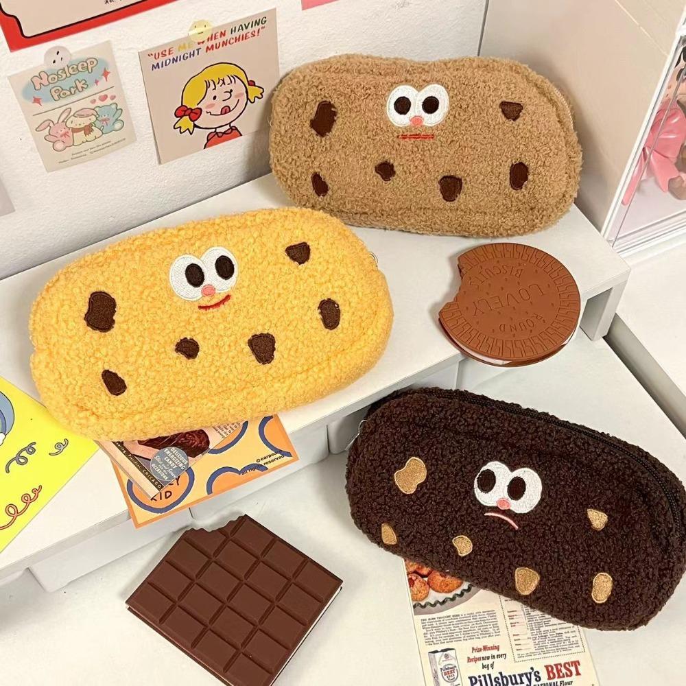 Metal Zipper Cookies Pen Bags Plush Cartoon Brown Plush Pen Bags 
Metal Zipper Cookies Pen Bags Plush Cartoon Brown Plush Pen Bags