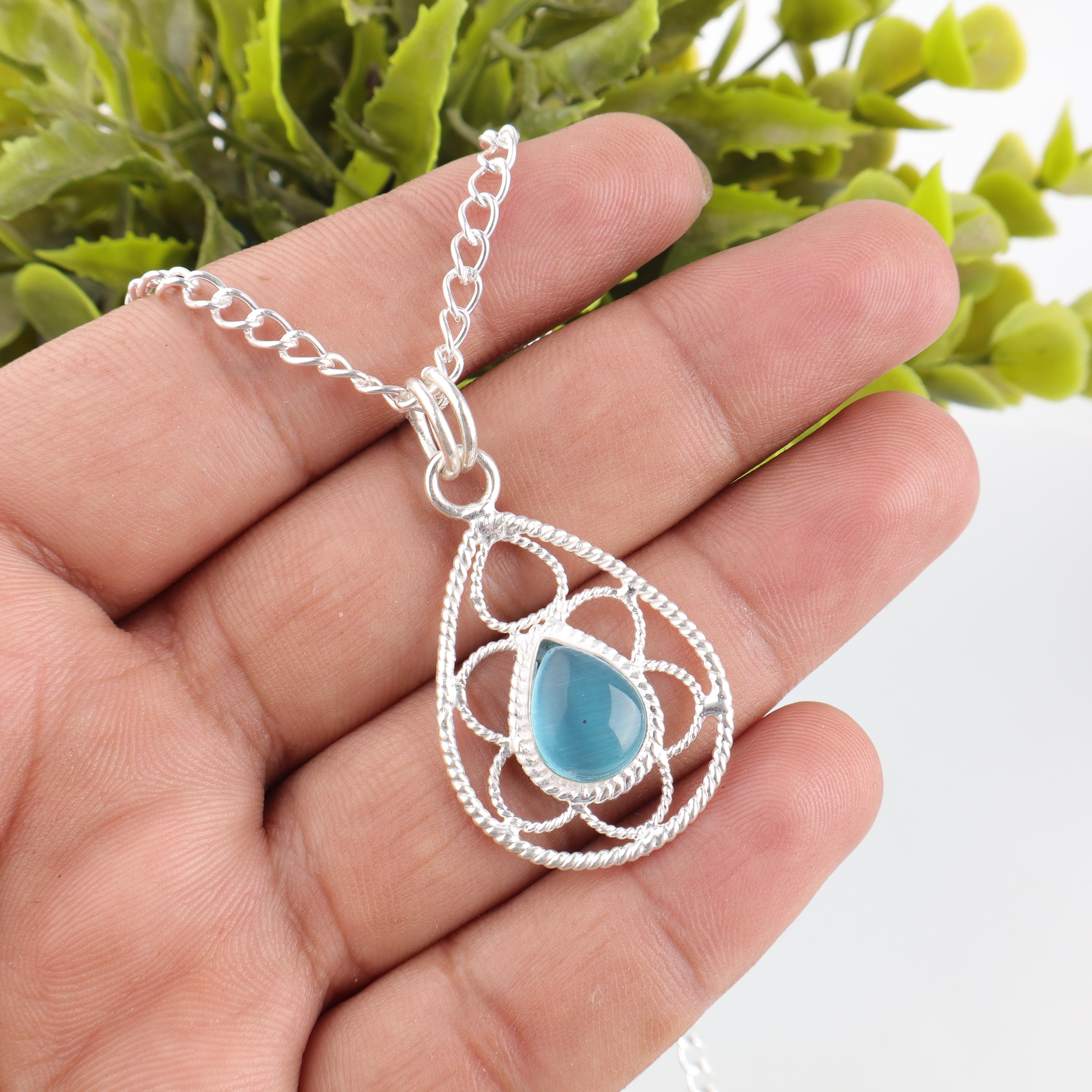 Blue Cat s Eye Gemstone Pendant, 925 Sterling Silver Pendant Jewelry, Handmade Jewelry Pendant, Balancing Jewelry Gift For Women 1.40 Inches синій
Blue Cat s Eye Gemstone Pendant, 925 Sterling Silver Pendant Jewelry, Handmade Jewelry Pendant, Balancing Jewelry Gift For Women 1.40 Inches синій