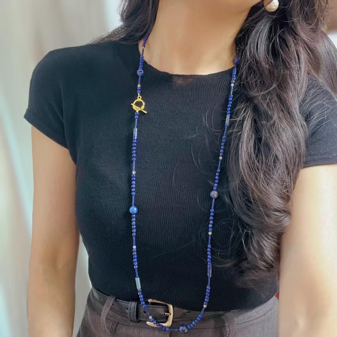 High-Quality Natural Lapis Lazuli Long Style, A Variety Of Wearing Methods, Autumn And Winter Necklaces, Sweater Chains, Necklaces, Niche Beads.
High-Quality Natural Lapis Lazuli Long Style, A Variety Of Wearing Methods, Autumn And Winter Necklaces, Sweater Chains, Necklaces, Niche Beads.
