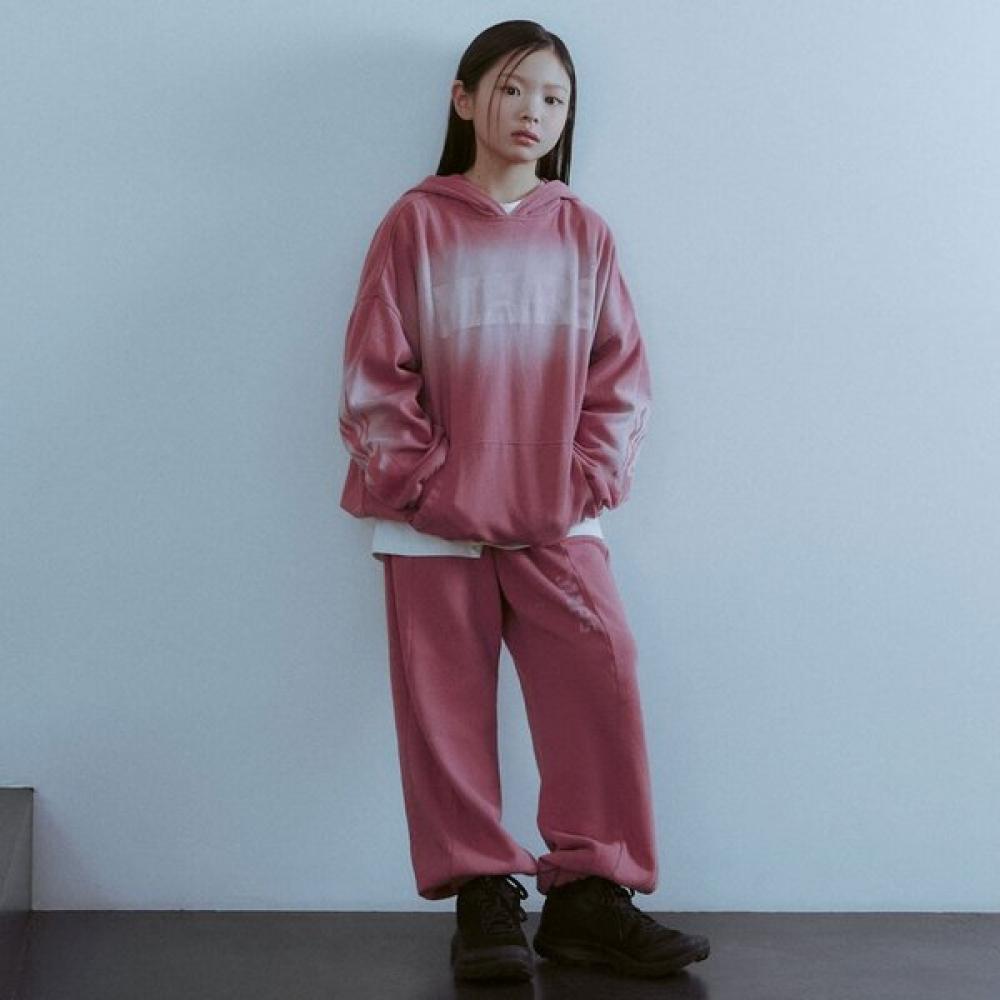 Little Ground Mas Gradation Sweatpants 7611g 415 06 PINK/155
Little Ground Mas Gradation Sweatpants 7611g 415 06 PINK/155