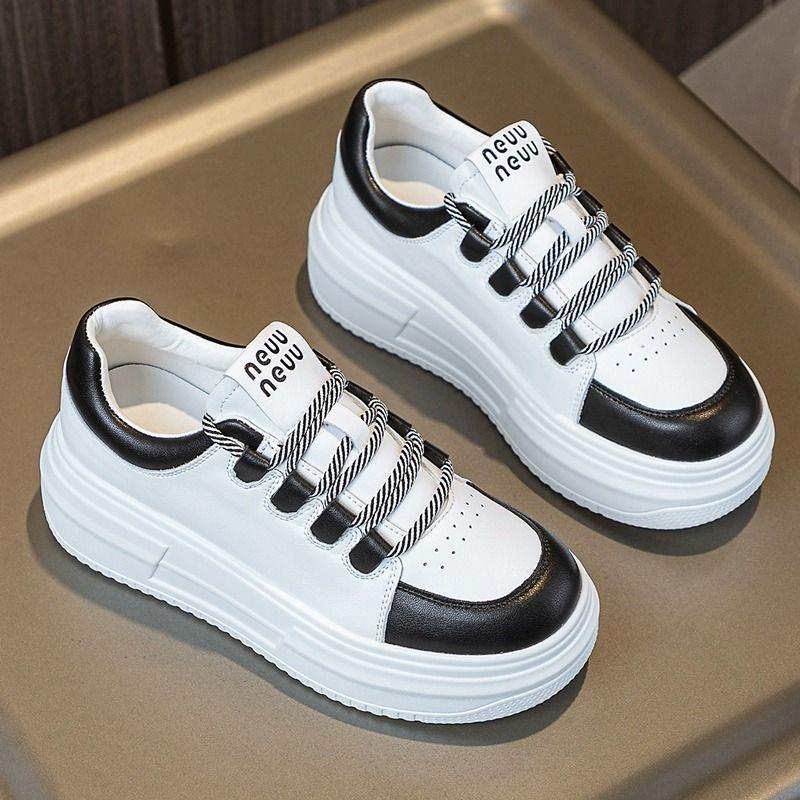 Платформенные туфли-маффины женские осенние новые повседневные универсальные спортивные кеды на платформе с увеличением роста 40 чёрный
Платформенные туфли-маффины женские осенние новые повседневные универсальные спортивные кеды на платформе с увеличением роста 40 чёрный