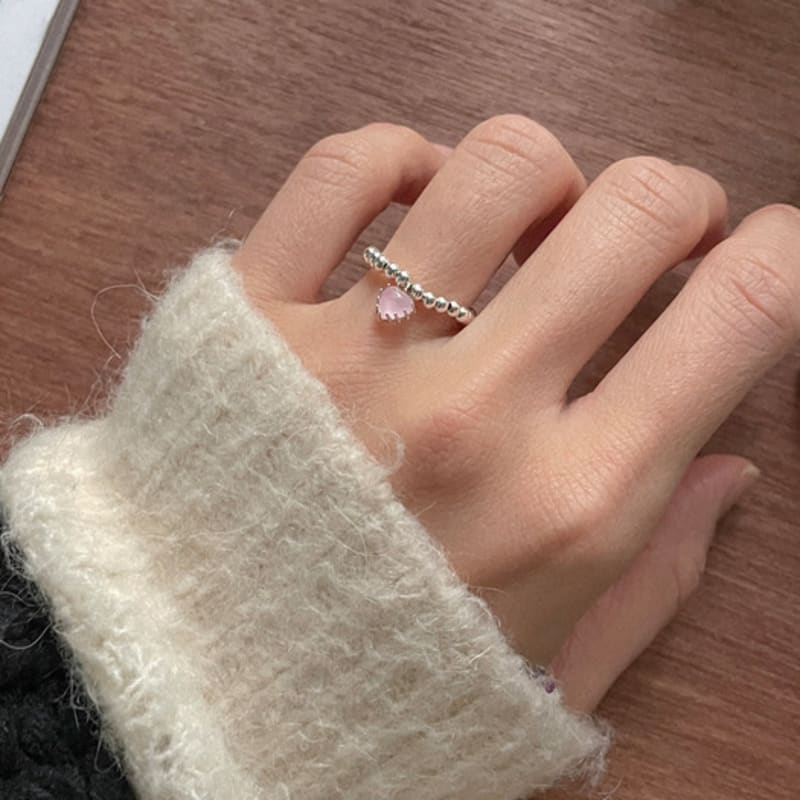 MERRYMOTIVE Babypink heart with 925 silver ball ring Free
MERRYMOTIVE Babypink heart with 925 silver ball ring Free