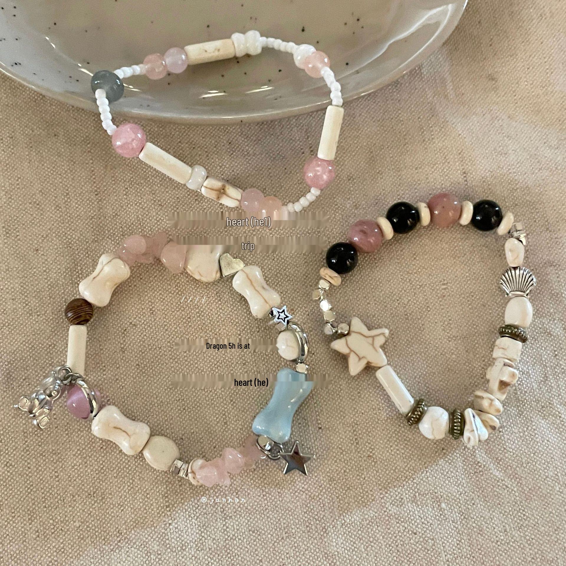 Creamy Bone Beaded Elastic Ceramic Bracelet - Original Ethnic Style with Internet Celebrity Appeal.
Creamy Bone Beaded Elastic Ceramic Bracelet - Original Ethnic Style with Internet Celebrity Appeal.