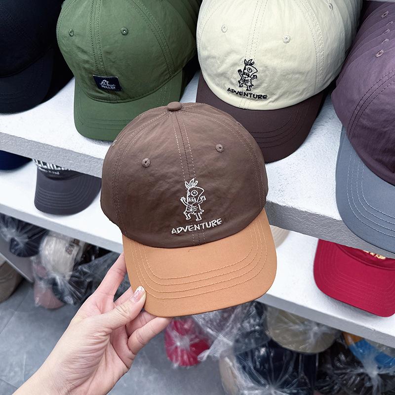 Новая американская ретро бейсболка с короткой тульей и вышивкой, большой обхват головы, защита от солнца 54-59CM
Новая американская ретро бейсболка с короткой тульей и вышивкой, большой обхват головы, защита от солнца 54-59CM