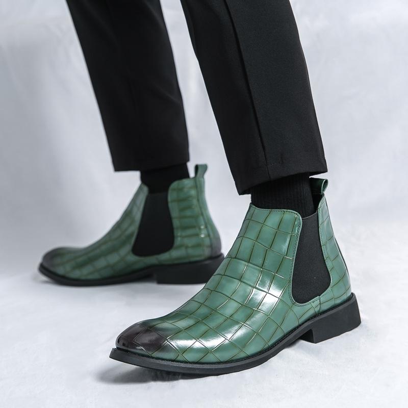 Men s shoes large size autumn and winter new leather boots fashion British style men s casual leather shoes trend Chelsea short boots 38
Men s shoes large size autumn and winter new leather boots fashion British style men s casual leather shoes trend Chelsea short boots 38