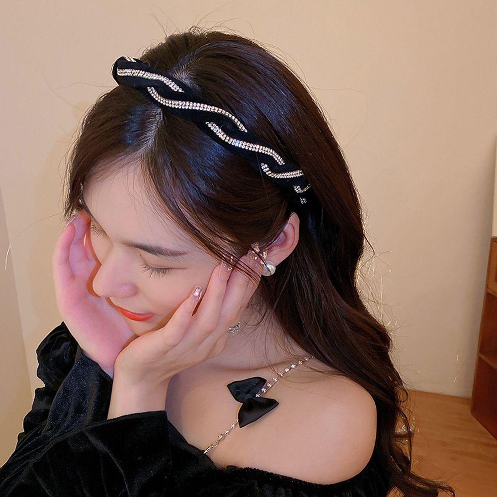 Non Slip Wedding Twist Braided Velvet Korean Cross Headband Women Hair Hoop Hairbands Head Wrap красный
Non Slip Wedding Twist Braided Velvet Korean Cross Headband Women Hair Hoop Hairbands Head Wrap красный