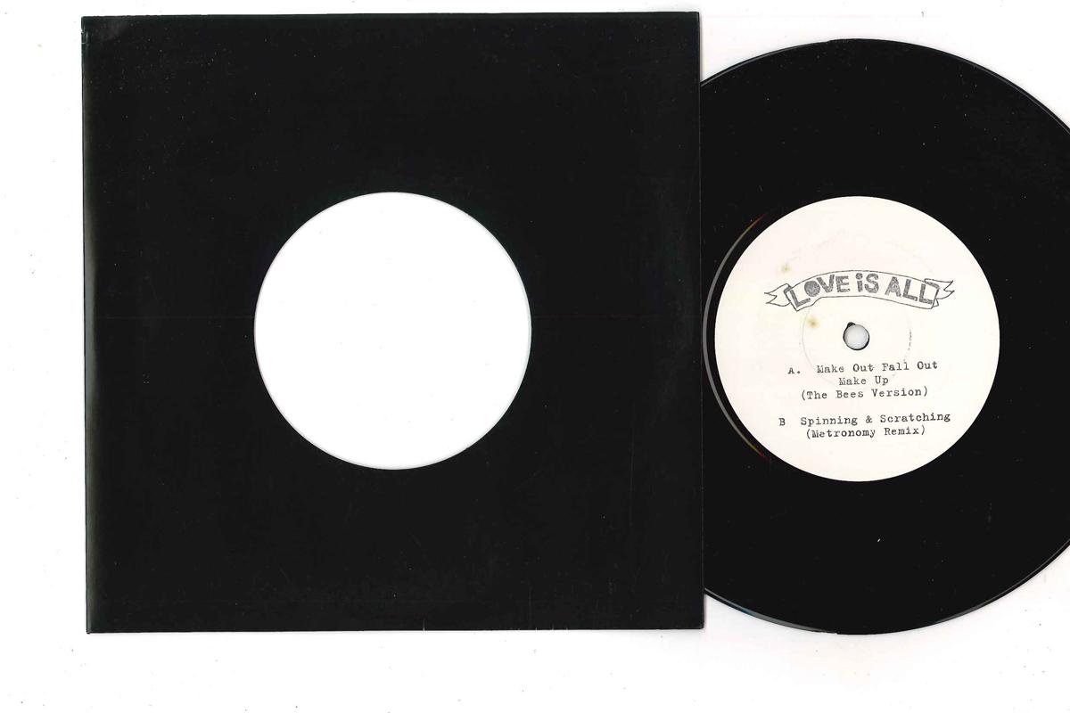 7inch Record LOVE IS ALL - Love Is All Mixed Up LOVEMIX007 PARLOPHONE 2007 UK Dance & Electronica Used
7inch Record LOVE IS ALL - Love Is All Mixed Up LOVEMIX007 PARLOPHONE 2007 UK Dance & Electronica Used