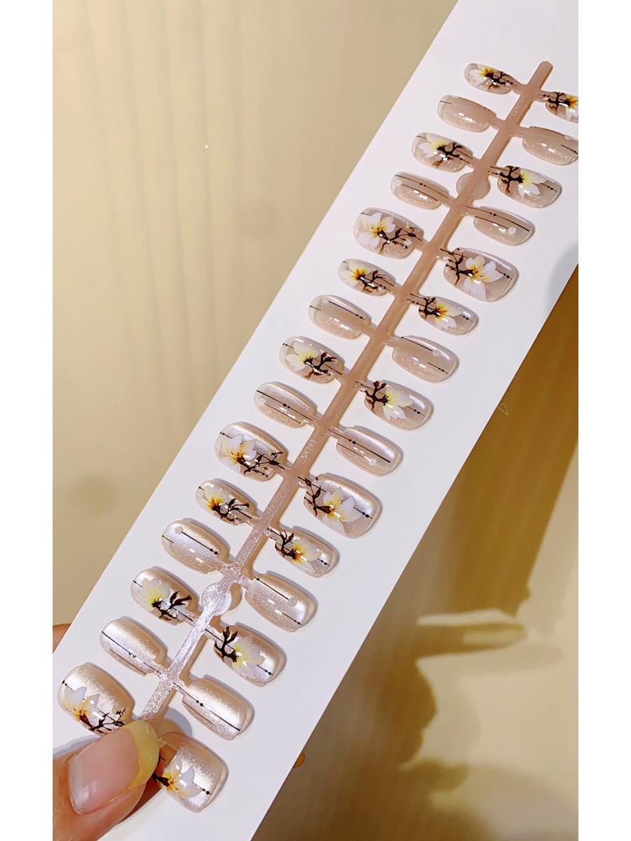 Носимые накладные ногти в китайском стиле «Кошачий глаз», магнолия и цвет сливы, короткая Т-образная форма
Носимые накладные ногти в китайском стиле «Кошачий глаз», магнолия и цвет сливы, короткая Т-образная форма