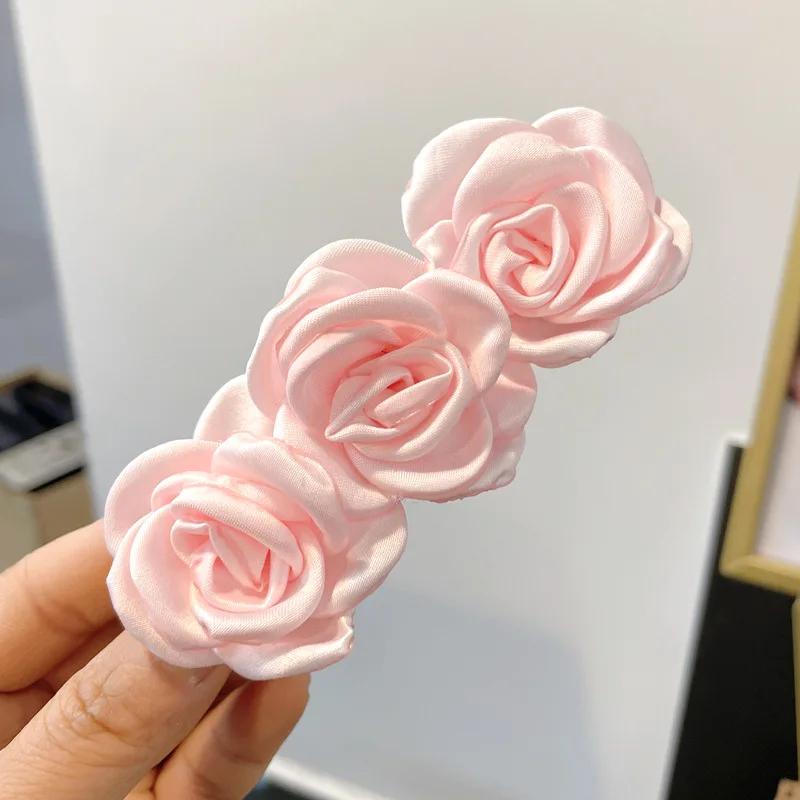 Fashion Fabric Camellia Flower Hair Clips for Women Sweet Spring Clip Headpiece Wedding Hairpins Korean Hair Accessories світло-рожевий колір
Fashion Fabric Camellia Flower Hair Clips for Women Sweet Spring Clip Headpiece Wedding Hairpins Korean Hair Accessories світло-рожевий колір